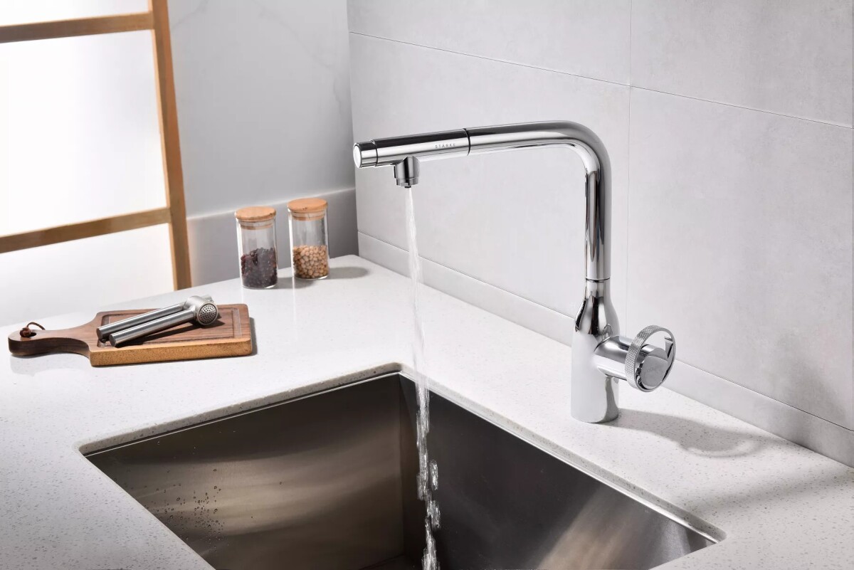 Смеситель для кухни с выдвижным изливом Urban Ur213104-CR