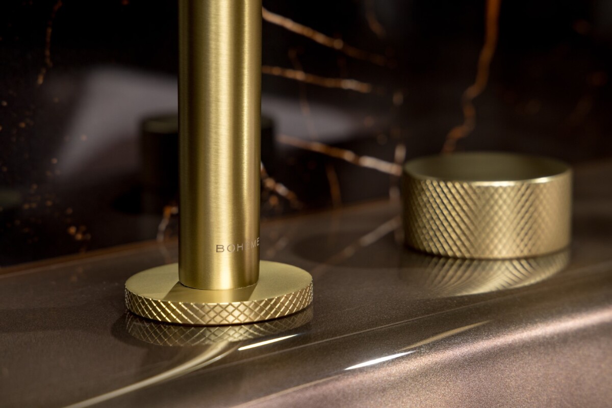 Смеситель для раковины Boheme Stick ручка Touch на 3 отв. Matt Gold 152-MG.2