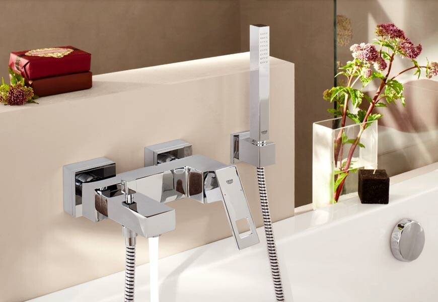 Grohe Sail Cube 23438000 смеситель для ванны хром