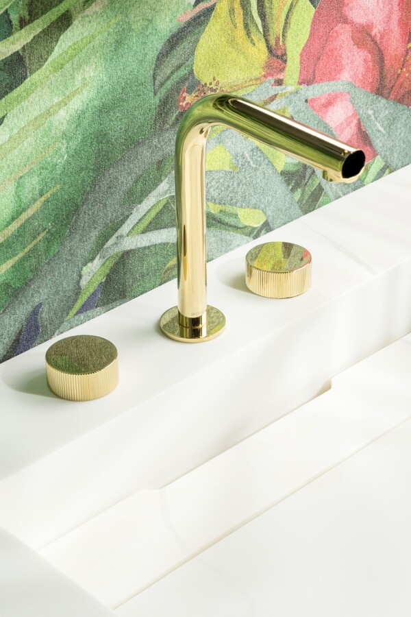 Смеситель для раковины Boheme Stick ручка Linea на 3 отв. Gold 152-G.3