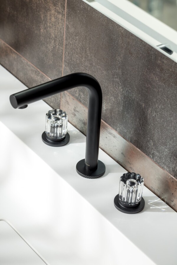 Смеситель для раковины на 3отв. Boheme Elegante Черный матовый 152-B-EL