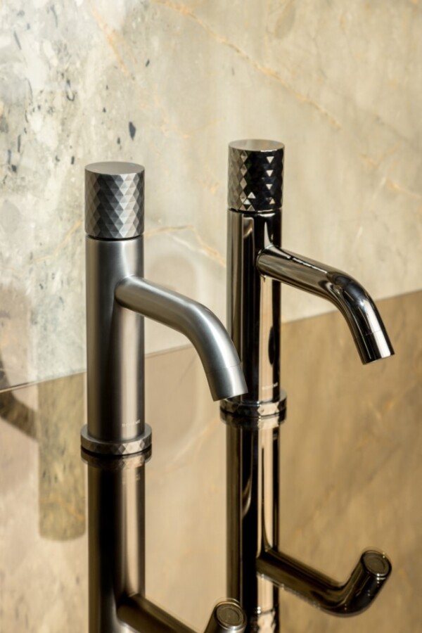 Смеситель для раковины Boheme Stick ручка Diamond Gun Metal 121-GM