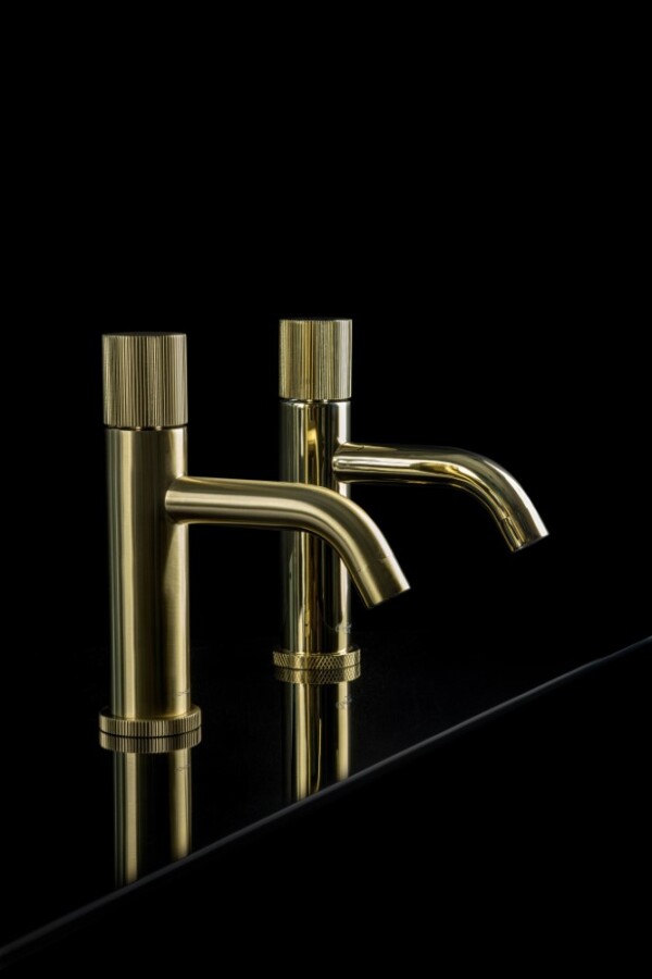 Смеситель для раковины Boheme Stick ручка Linea Matt Gold 121-MG.3