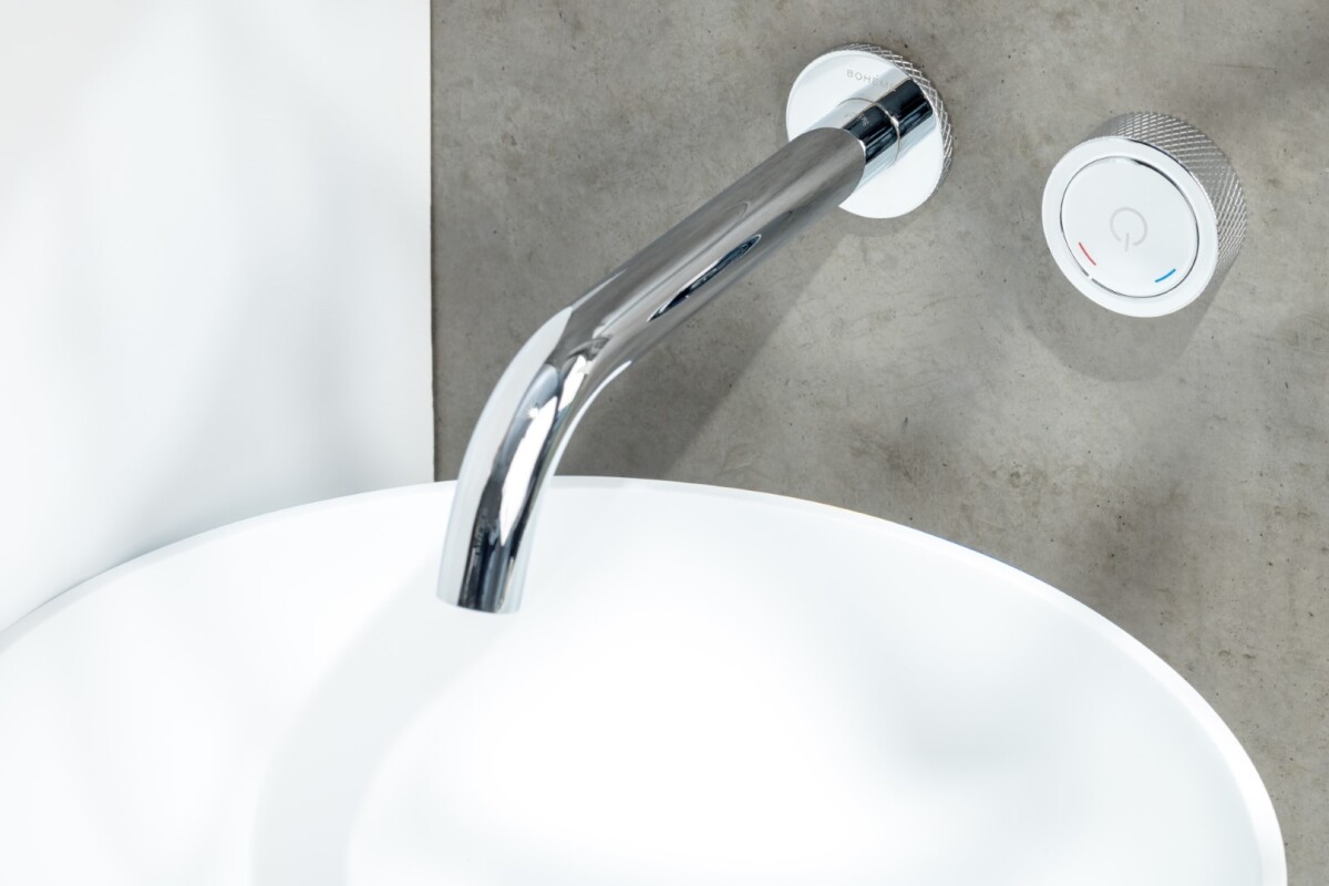 Смеситель автоматический для раковины из стены на 2 отв. Boheme Tech Хром 158/2-CR