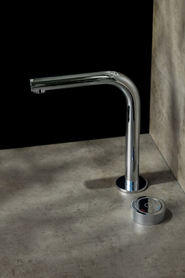 Смеситель автоматический для раковины на 2 отв. Boheme Tech Хром 158-CR