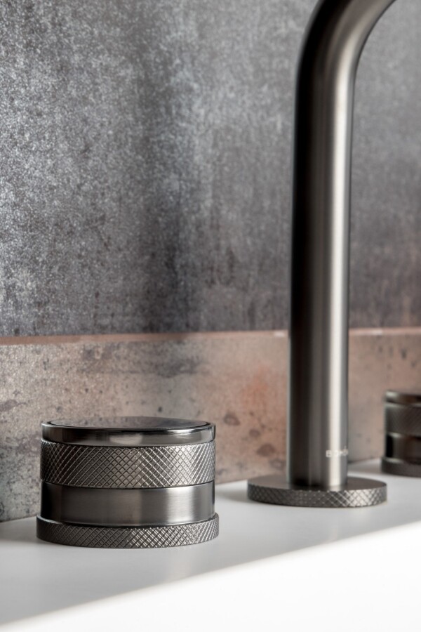 Смеситель для раковины Boheme Prestige Gun Metal на 3 отв. 152-GM-PR