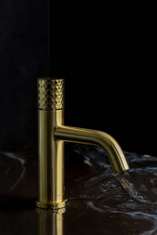 Смеситель для раковины Boheme Stick ручка Diamond Matt Gold 121-MG