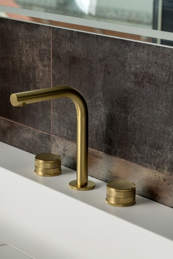 Смеситель для раковины Boheme Prestige Mat Gold на 3 отв. 152-MG-PR