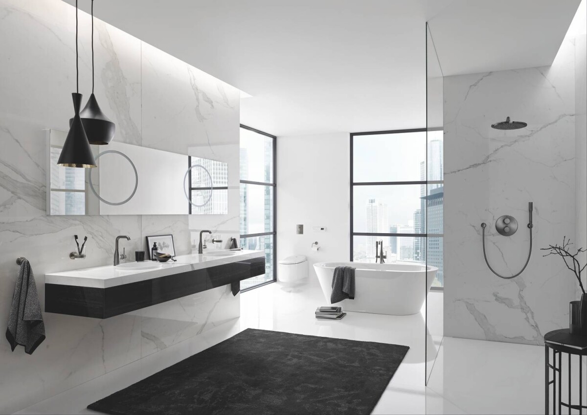 Grohe Essence+ 23491AL1 смеситель для ванны графит