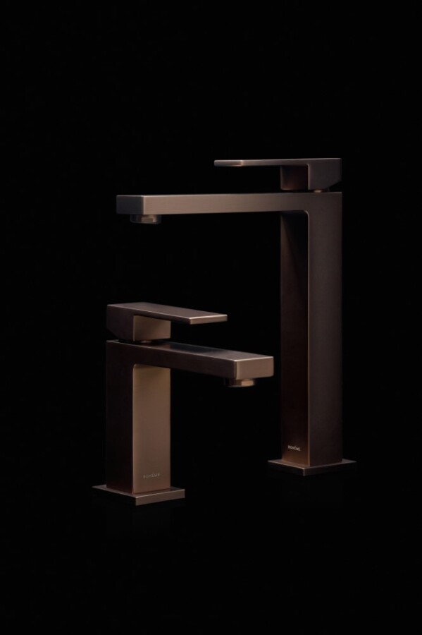 Смеситель для умывальника высокий Boheme Qubic Brushed Bronze 472-BRB