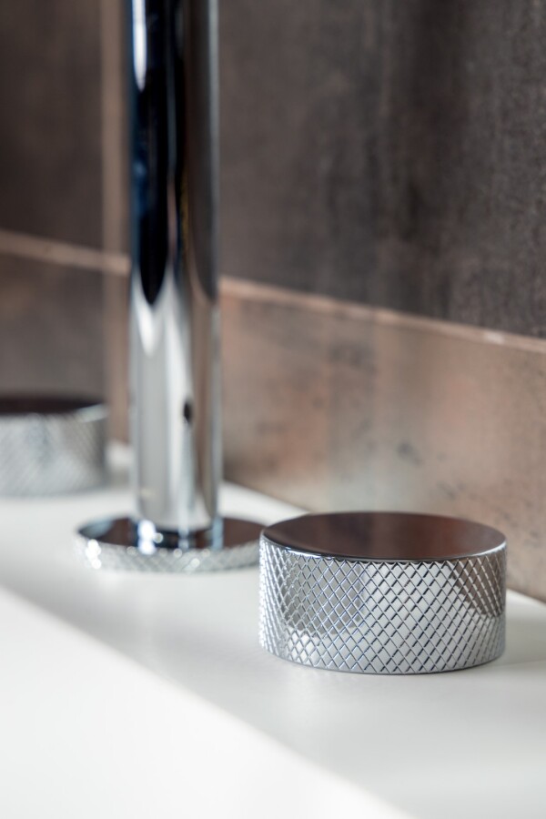 Смеситель для раковины Boheme Stick ручка Touch на 3 отв. Chrome 152-CR.2