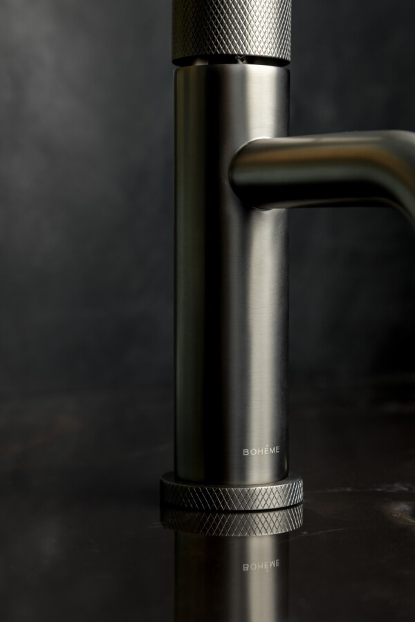 Смеситель для раковины Boheme Stick ручка Touch Gun Metal 121-GM.2