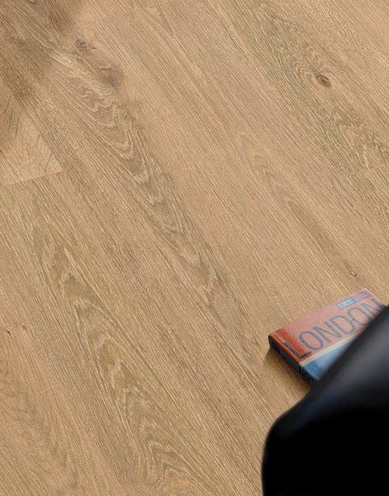 Ламинат напольный Egger Pro Comfort Flooring Large Дуб Уолтем натуральный EPC001