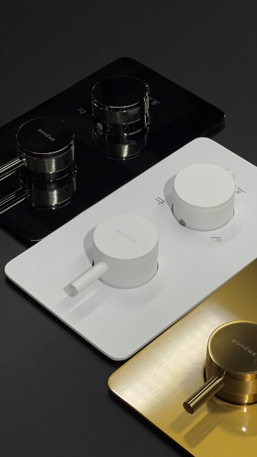 Смеситель встраиваемый с термостатом 3-х проходной Boheme Cell Thermo Shine Gun Metal 134-3-SGM