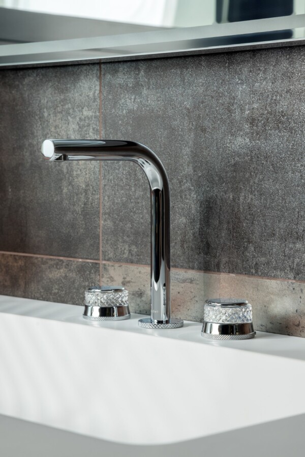 Смеситель для раковины Boheme Aura Chrome на 3 отв. 152-CR-A