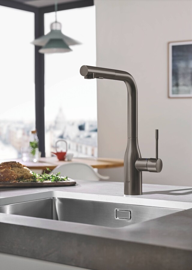 Grohe Essence New 30270AL0 смеситель для кухни тёмный графит