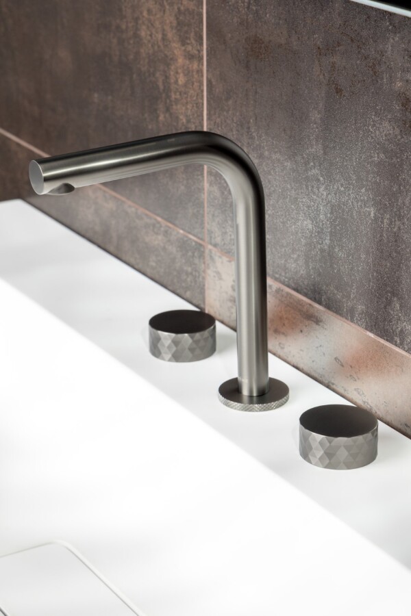 Смеситель для раковины Boheme Stick ручка Diamond на 3 отв. Shine Gun Metal 152-SGM.1