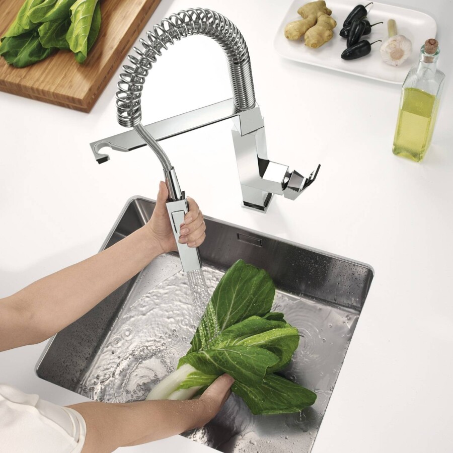 Grohe Eurocube 31395000 смеситель для кухни хром