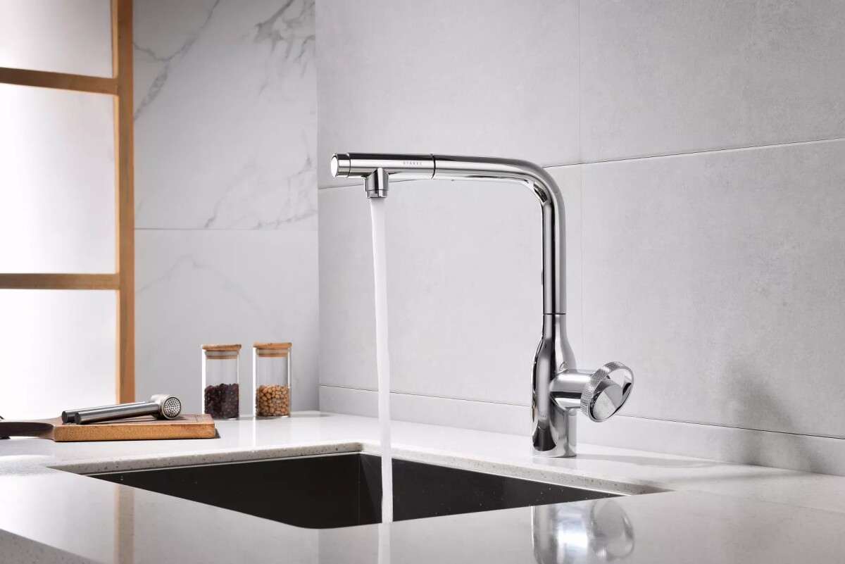 Смеситель для кухни с выдвижным изливом Urban Ur213104-CR