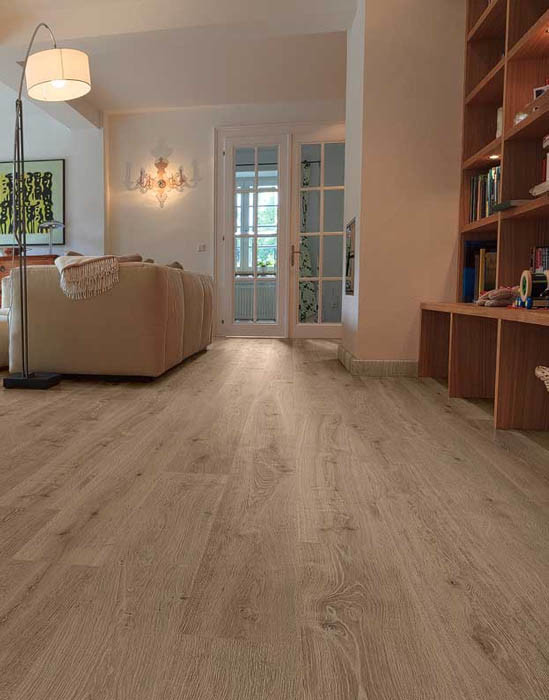 Ламинат напольный Egger Pro Comfort Flooring Long Дуб Клермон серый EPC005