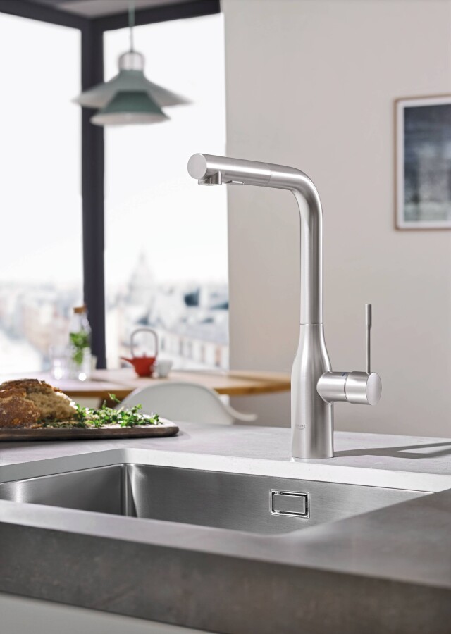 Grohe Essence 30270DC0 смеситель для кухни суперсталь