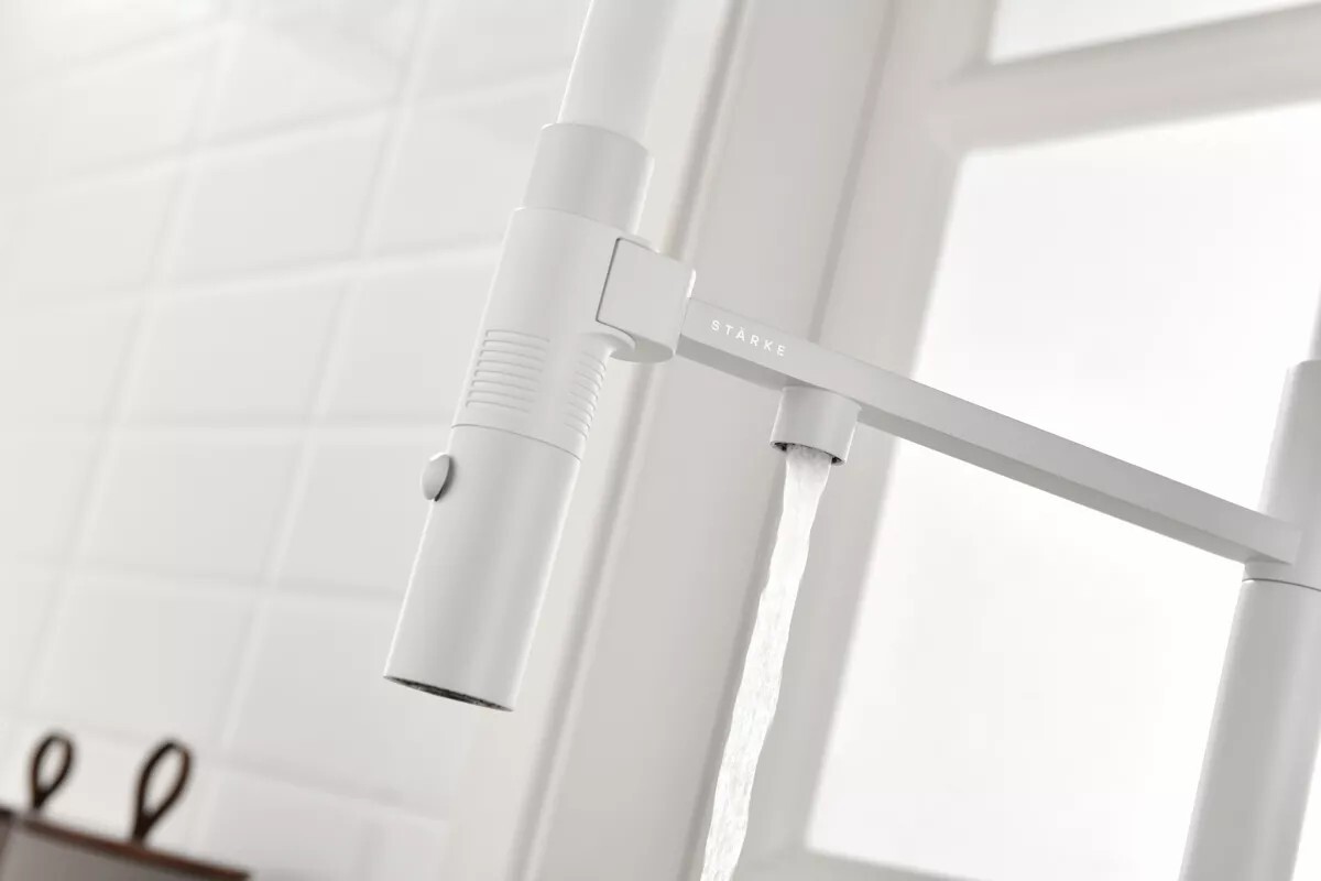 Смеситель для кухни Gravity Gr213888-WH