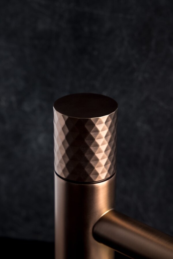 Смеситель для раковины Boheme Stick ручка Diamond Copper Brushed 121-CB