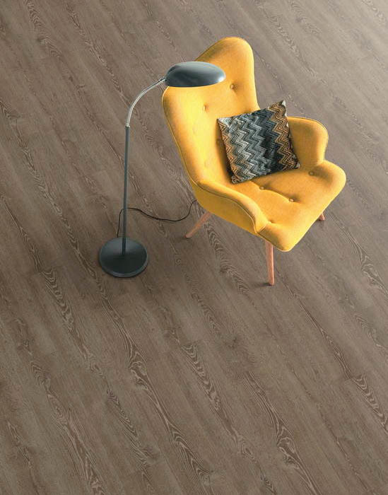 Ламинат напольный Egger Pro Comfort Flooring Large Дуб Уолтем коричневый EPC007