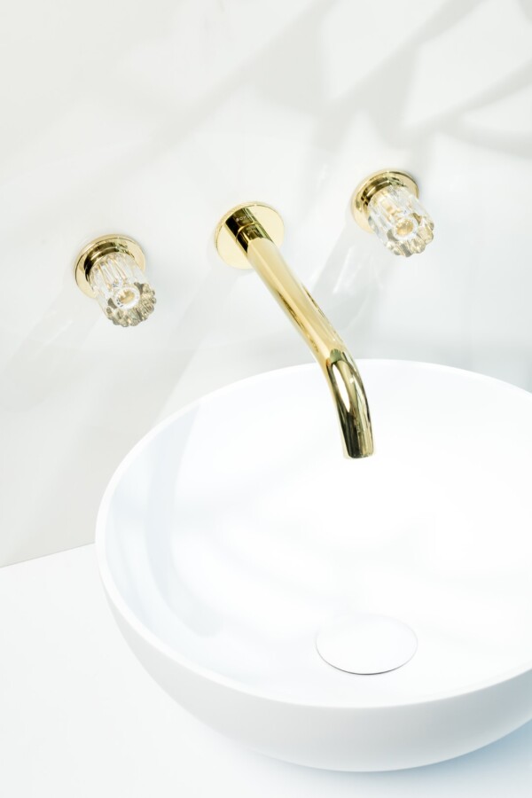 Смеситель для раковины из стены Boheme Elegante Золото 152-2-G-EL