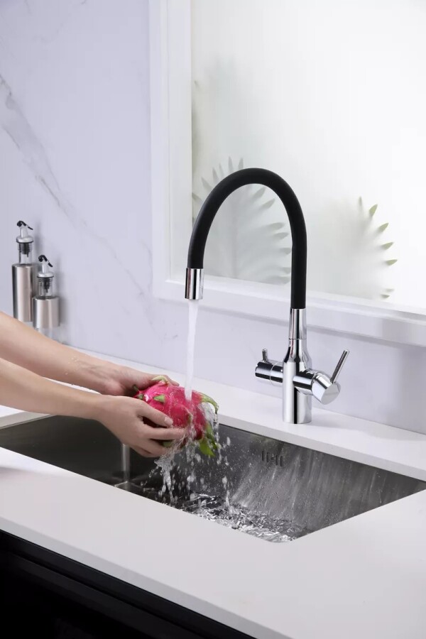 Смеситель для кухни под фильтр с гибким изливом Salix Sa213419-CR