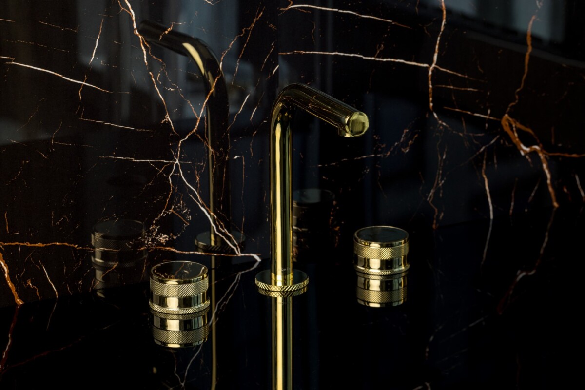 Смеситель для раковины Boheme Prestige Gold на 3 отв. 152-G-PR