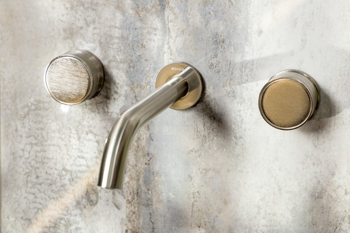 Смеситель для раковины из стены Boheme Prestige Nickel Brush на 3 отв. 152-2-NB-PR