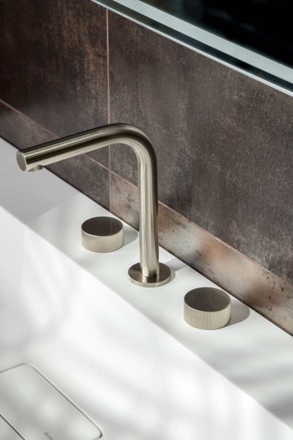 Смеситель для раковины Boheme Stick ручка Linea на 3 отв. Nickel Brush 152-NB.3