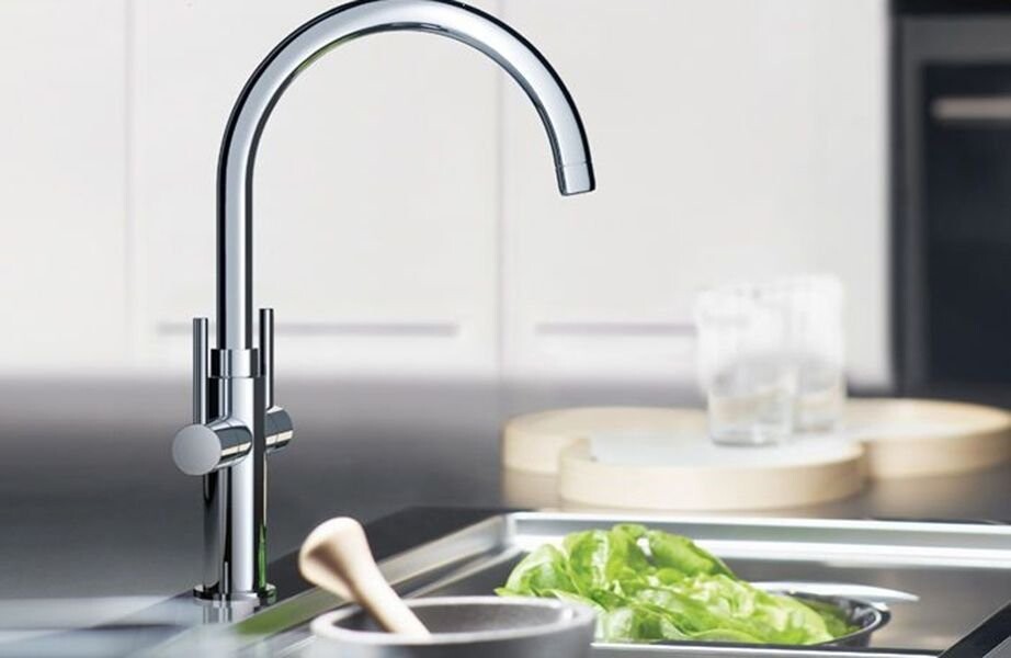 Grohe Ambi 30189000 смеситель для кухни хром